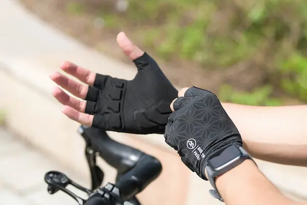 guantes para ciclistas